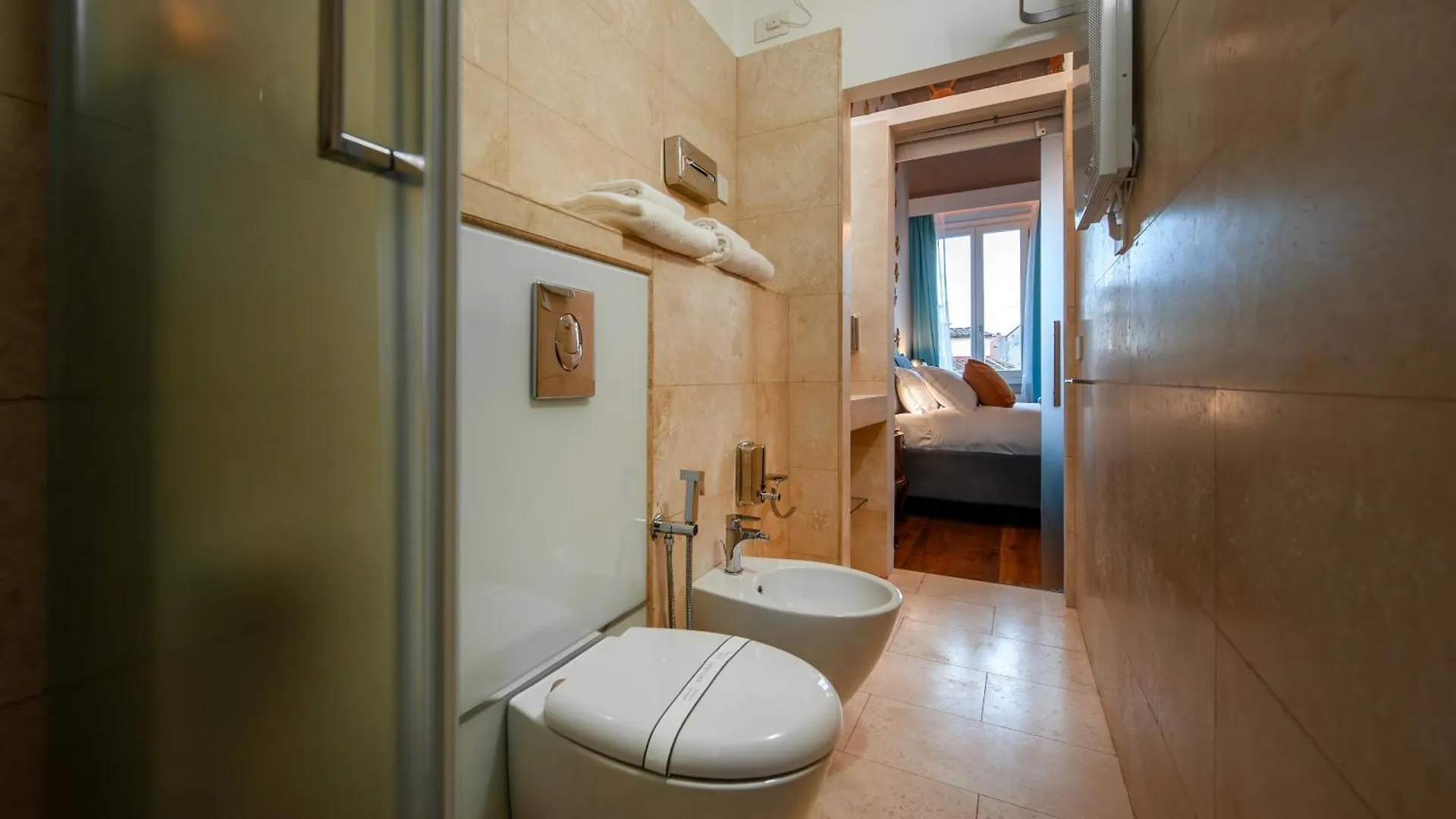 Pilastri - Flo Apartments Florencja Włochy